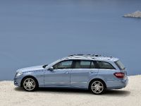 Mercedes-Benz E-Class Estate (2010) - picture 6 of 49