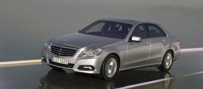 Mercedes-Benz E-Class (2010) - picture 15 of 36
