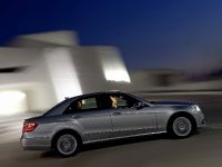 Mercedes-Benz E-Class (2010) - picture 7 of 36