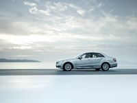 Mercedes-Benz E-Class (2010) - picture 13 of 36