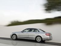 Mercedes-Benz E-Class (2010) - picture 14 of 36