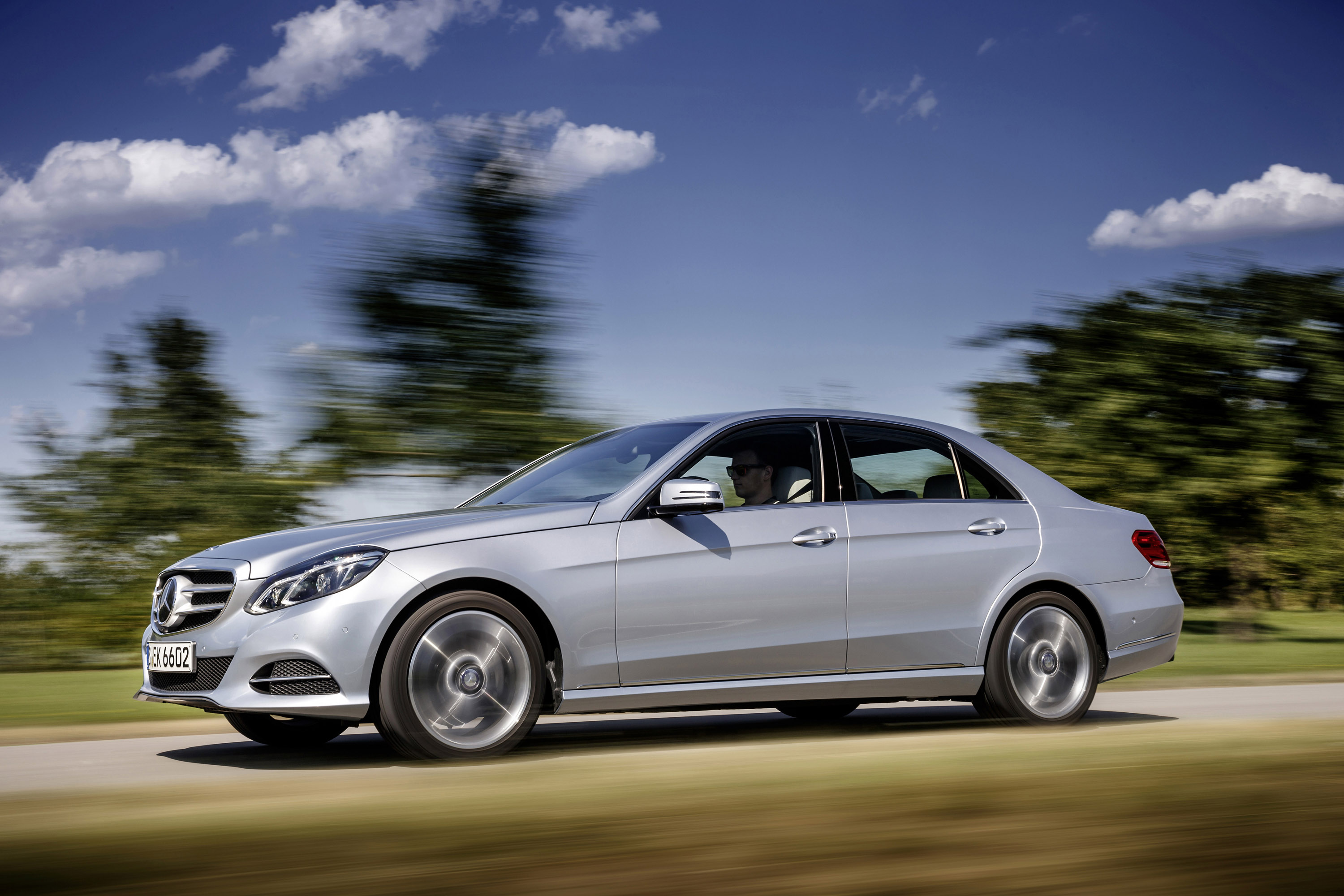 Mercedes-Benz E220 BlueTEC BlueEFFICIENCY Edition