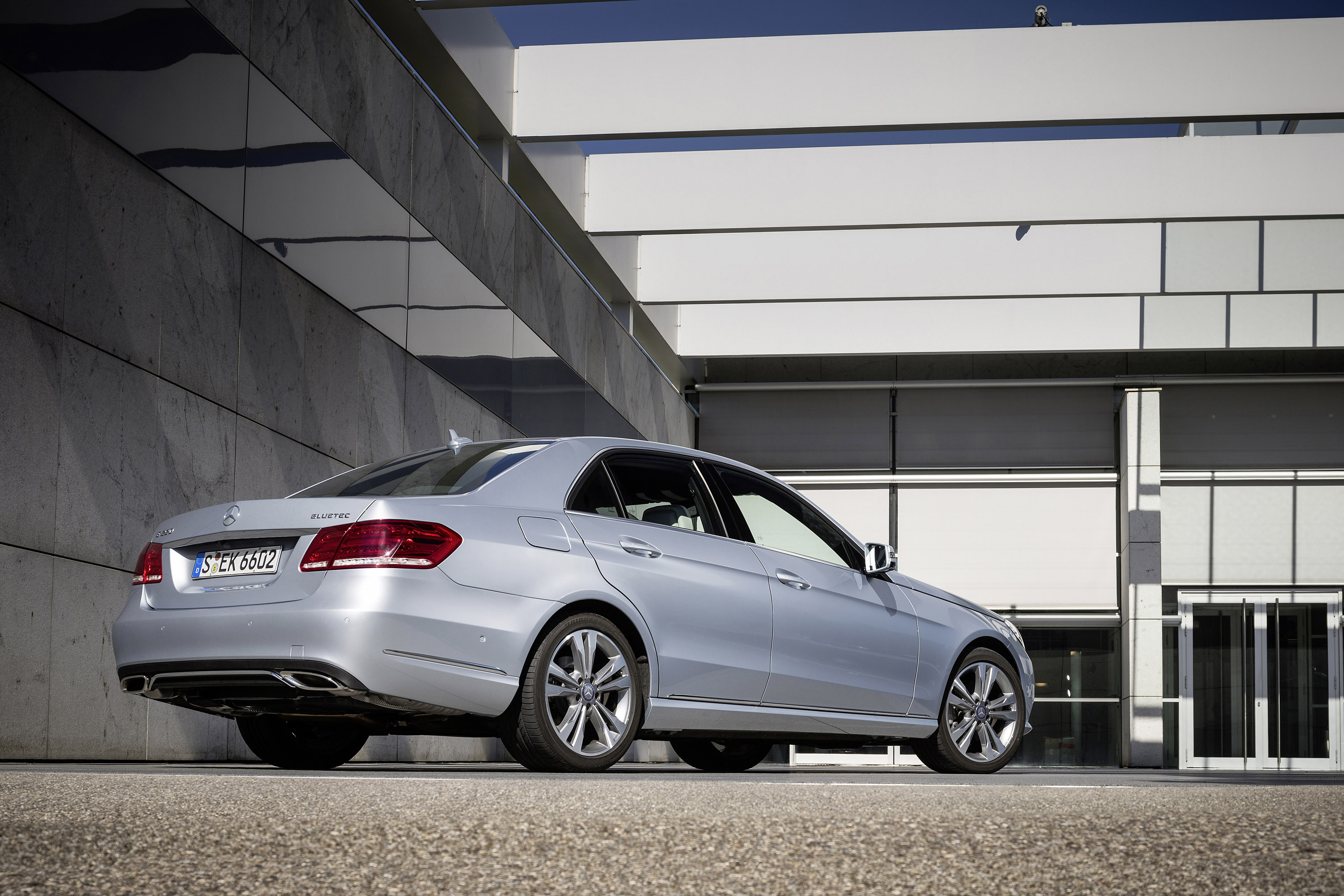 Mercedes-Benz E220 BlueTEC BlueEFFICIENCY Edition