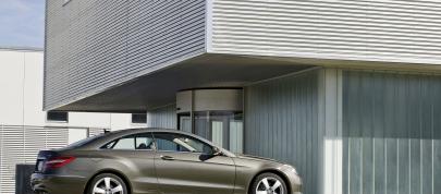 Mercedes-Benz E350 CDI Coupe (2010) - picture 4 of 14