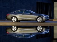 Mercedes-Benz E350 CDI Coupe (2010) - picture 2 of 14