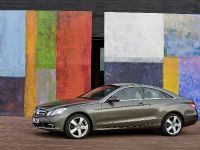 Mercedes-Benz E350 CDI Coupe (2010) - picture 7 of 14