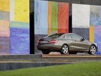 Mercedes-Benz E350 CDI Coupe (2010) - picture 10 of 14