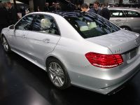 Mercedes-Benz E400 Hybrid Detroit (2013) - picture 2 of 3