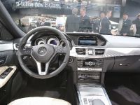 Mercedes-Benz E400 Hybrid Detroit (2013) - picture 3 of 3