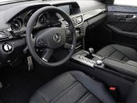 Mercedes-Benz E63 AMG Saloon (2010) - picture 18 of 19