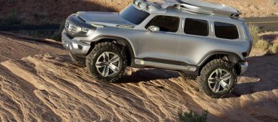 Mercedes-Benz Ener-G-Force Concept (2012) - picture 12 of 18