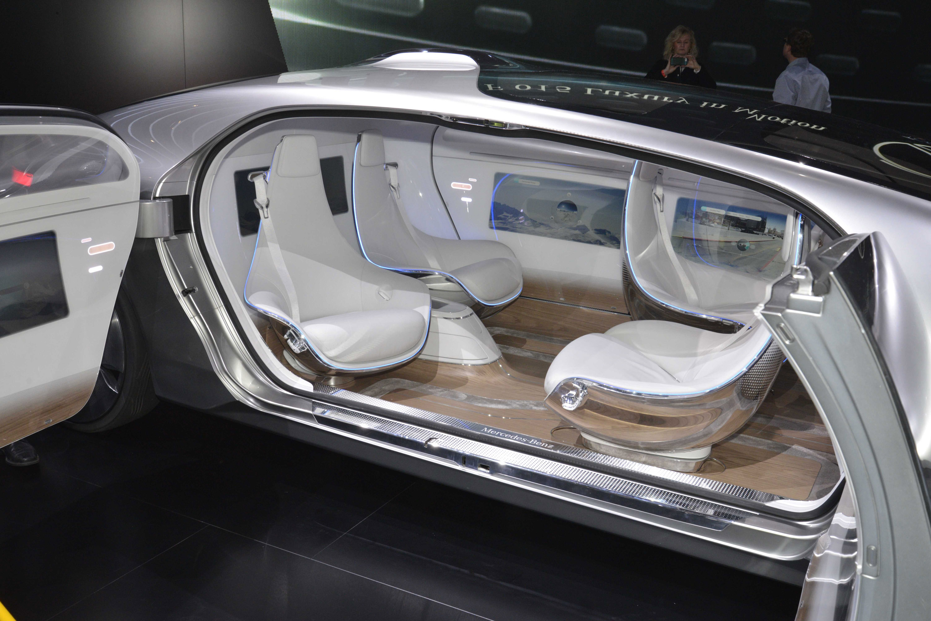 Mercedes-Benz F 015 Luxury in Motion Detroit