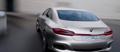 Mercedes-Benz F 800 Style (2010) - picture 20 of 22