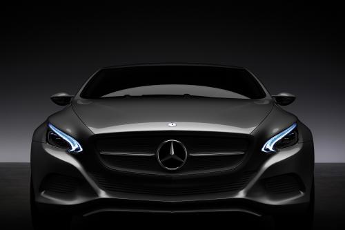 Mercedes-Benz F 800 Style (2010) - picture 1 of 22