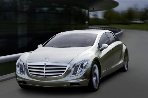 Mercedes-Benz F700 (2007) - picture 1 of 5