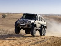 Mercedes-Benz G 63 AMG 6x6 Near-Series Show Vehicle (2013) - picture 7 of 17