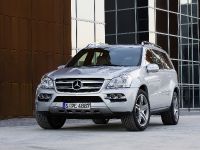 Mercedes-Benz GL 350 BlueTEC (2009) - picture 3 of 16