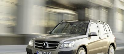 Mercedes-Benz GLK Class (2010) - picture 20 of 20