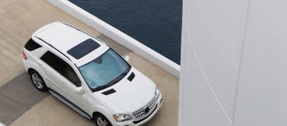 Mercedes-Benz ML 320 BlueTEC (2009) - picture 7 of 21
