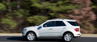 Mercedes-Benz ML 320 BlueTEC (2009) - picture 20 of 21