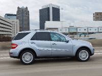 Mercedes-Benz ML 450 HYBRID (2010) - picture 5 of 27