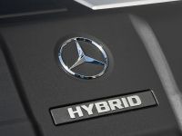 Mercedes-Benz ML 450 HYBRID (2010) - picture 13 of 27