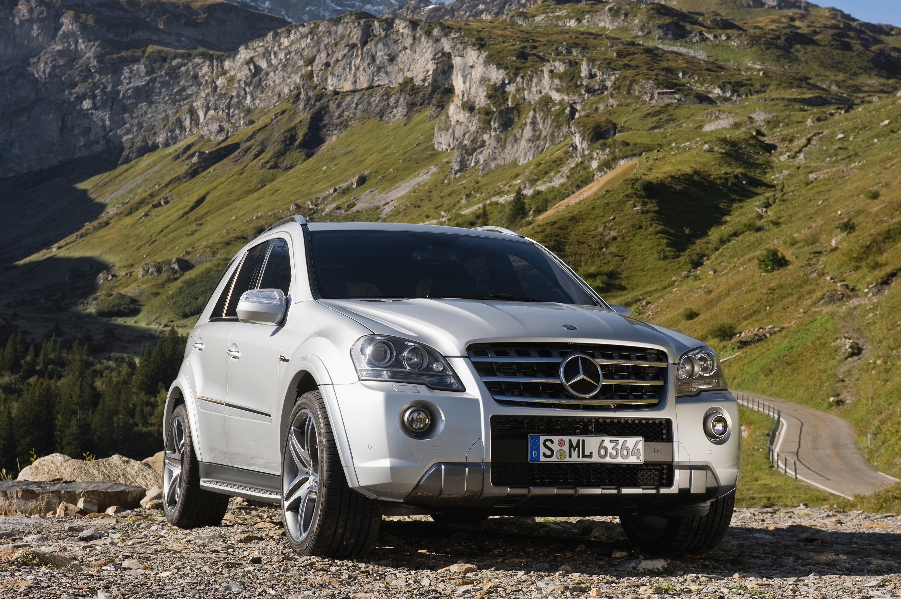 Mercedes-Benz ML 63 AMG 10th Anniversary