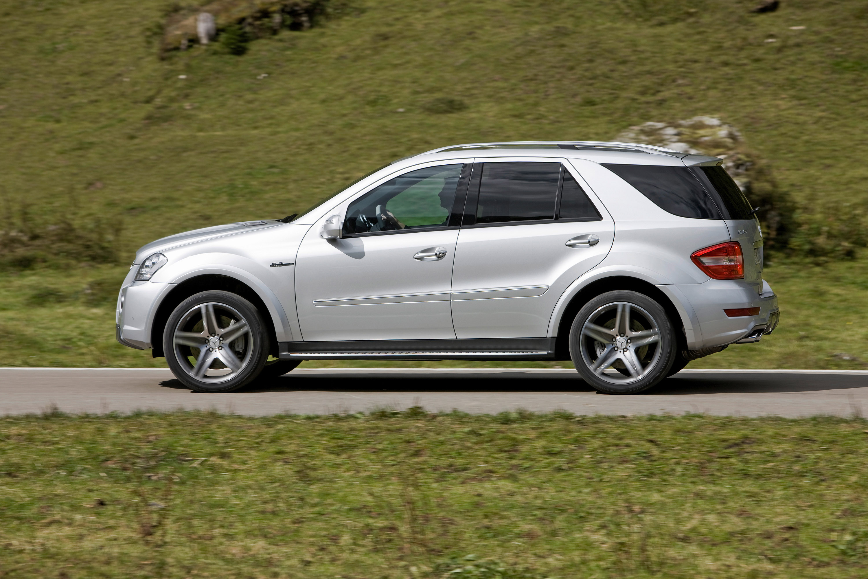 Mercedes-Benz ML 63 AMG 10th Anniversary