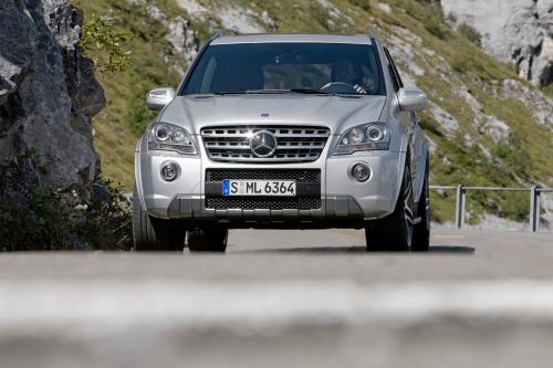 Mercedes-Benz ML 63 AMG 10th Anniversary (2009) - picture 1 of 20