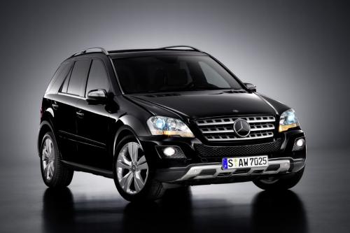 Mercedes-Benz ML Class (2009) - picture 1 of 4