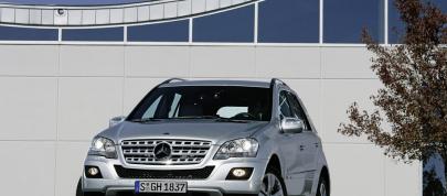 Mercedes-Benz ML Class (2009) - picture 4 of 9