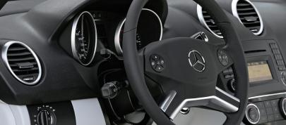 Mercedes-Benz ML Class (2009) - picture 7 of 9