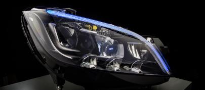 Mercedes-Benz MULTIBEAM LED headlamps (2014) - picture 7 of 13