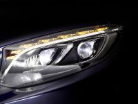 Mercedes-Benz MULTIBEAM LED headlamps (2014)