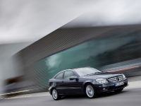 Mercedes-Benz CLC Sports Coupe (2009) - picture 3 of 7