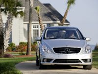 Mercedes-Benz R, ML, and GL 320 BlueTEC (2007)