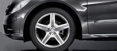 Mercedes-Benz R 350 Grand Edition (2009) - picture 4 of 7