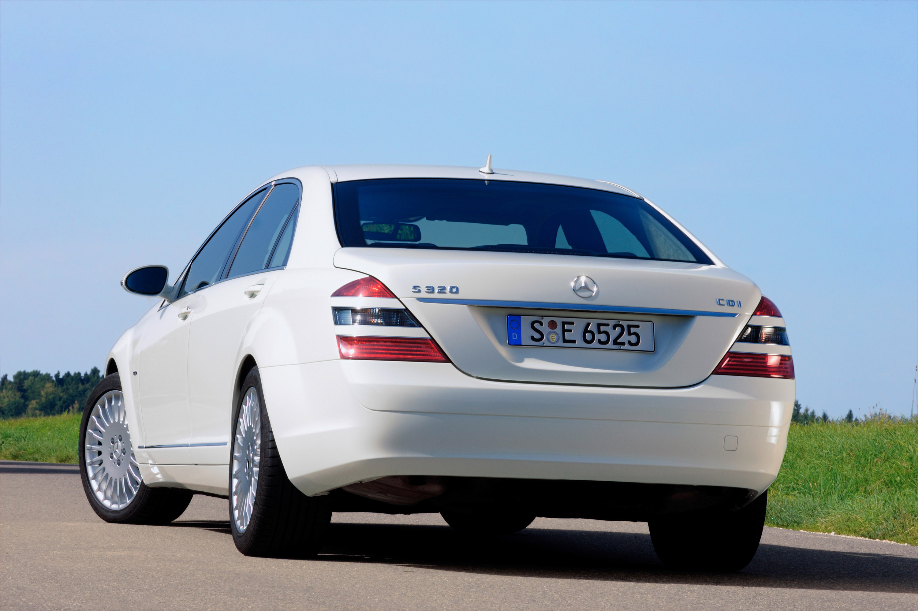 Mercedes-Benz S 320 CDI BlueEFFICIENCY