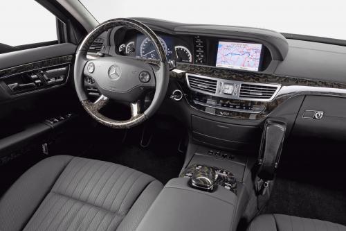 Mercedes-Benz S 600 Pullman Guard (2008) - picture 1 of 6