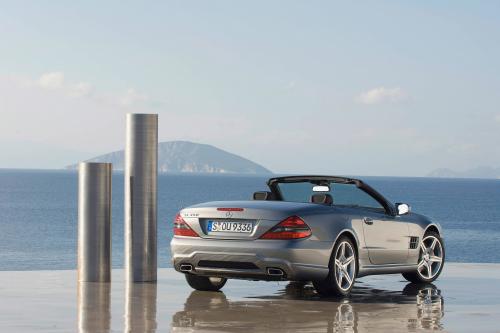 Mercedes-Benz SL 350 (2007) - picture 1 of 16