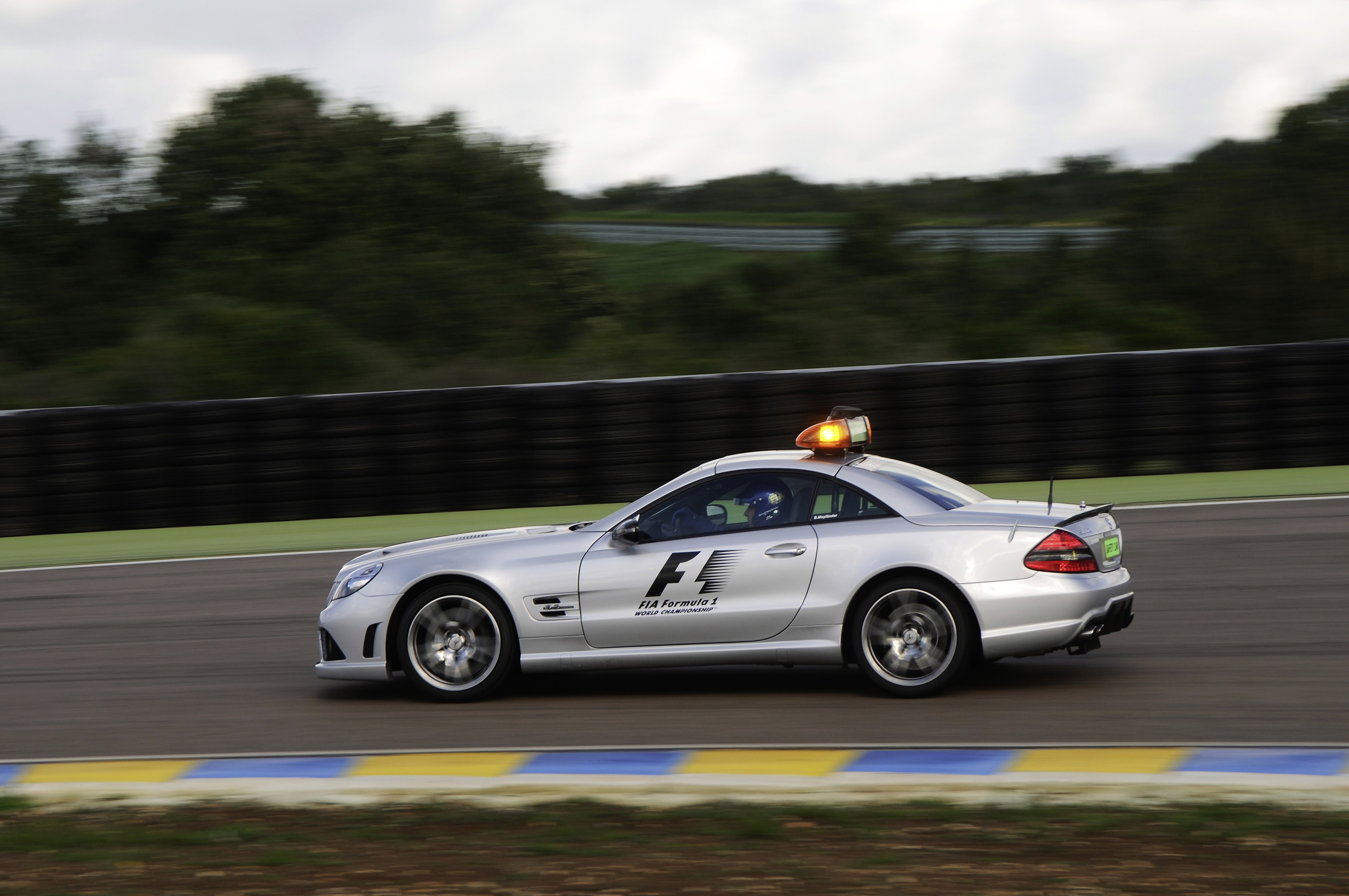 Mercedes-Benz SL 63 AMG Safety Car