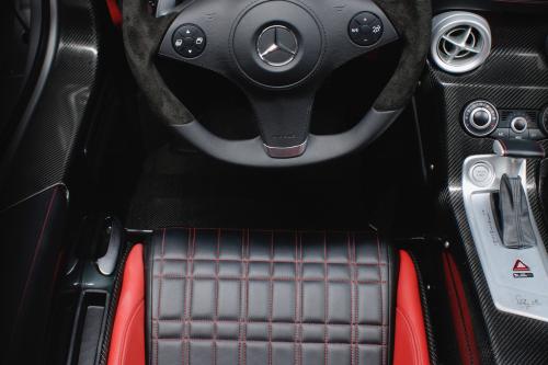 Mercedes-Benz SLR Stirling Moss (2009) - picture 16 of 37