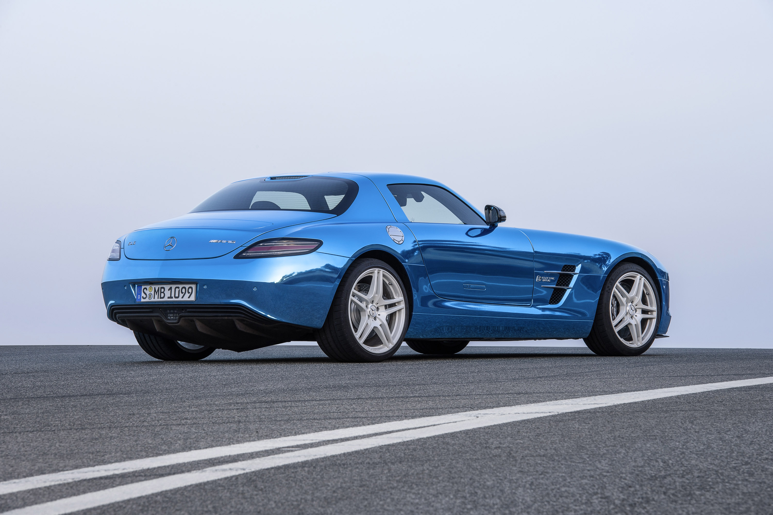 Mercedes-Benz SLS AMG Coupe Electric Drive