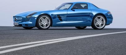 Mercedes-Benz SLS AMG Coupe Electric Drive (2013) - picture 4 of 5