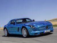 Mercedes-Benz SLS AMG Coupe Electric Drive (2013) - picture 1 of 5