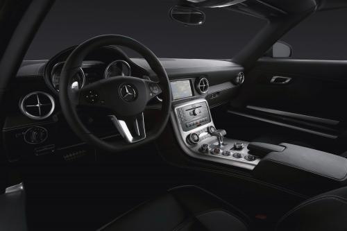 Mercedes-Benz SLS AMG Interior (2010) - picture 1 of 9