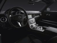 Mercedes-Benz SLS AMG Interior (2010) - picture 2 of 9