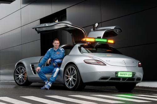 Mercedes-Benz SLS AMG F1 Safety Car (2010) - picture 8 of 14