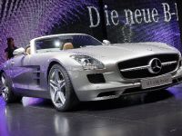 Mercedes-Benz SLS AMG Roadster Frankfurt (2011) - picture 3 of 4