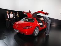 Mercedes-Benz SLS Gullwing Frankfurt (2009) - picture 8 of 10